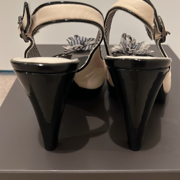 Anne Klein Slingback Heels - Picture 5 of 12